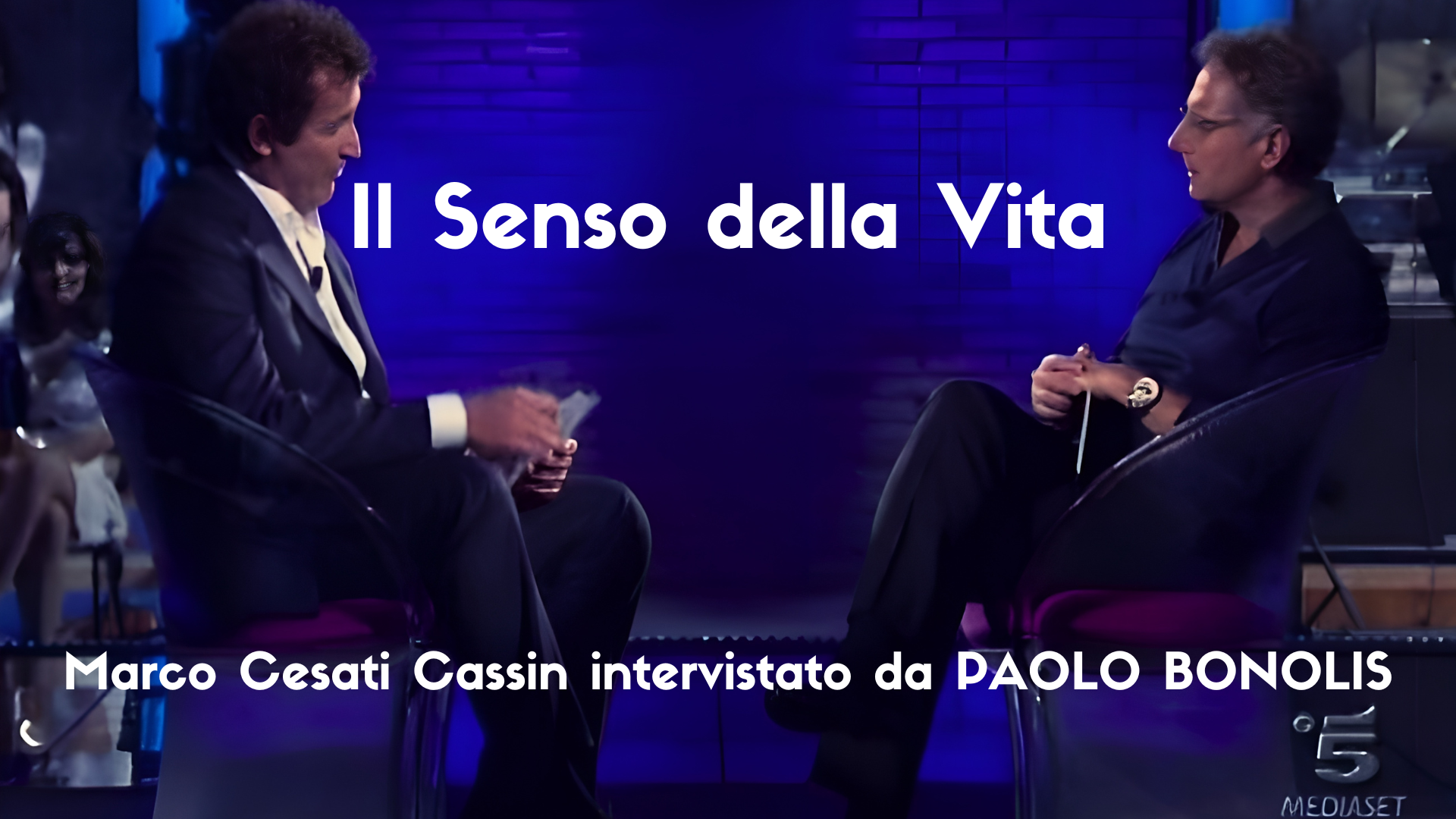 Carica il video: 